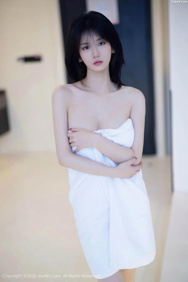   [XiuRen]高清写真图 2026.01.30 No.11302 凌七七 高叉连体内衣第58张图片
